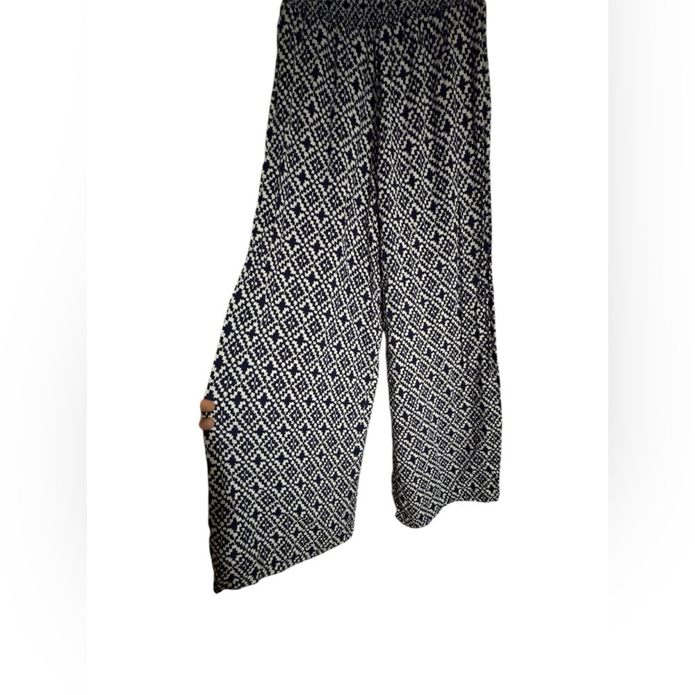 Maurices Blue and White Geometric Wide Leg Pants - Picture 2 of 4